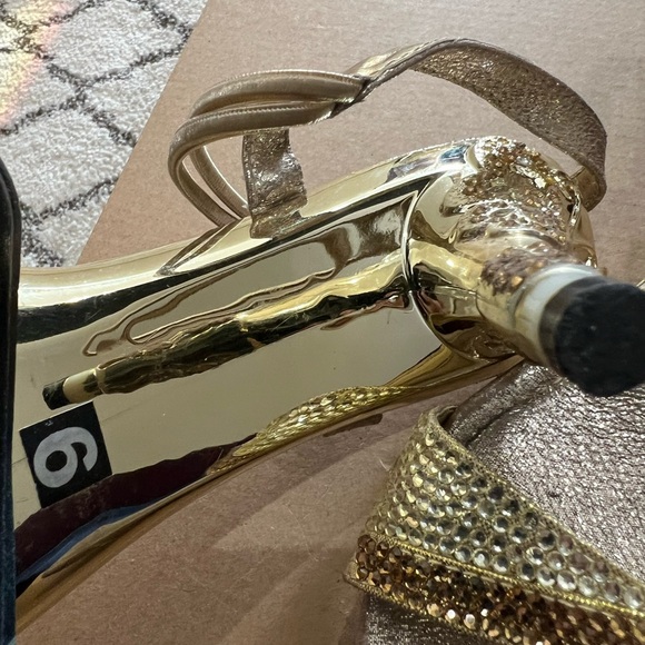 Sandals - Picture 6 of 13